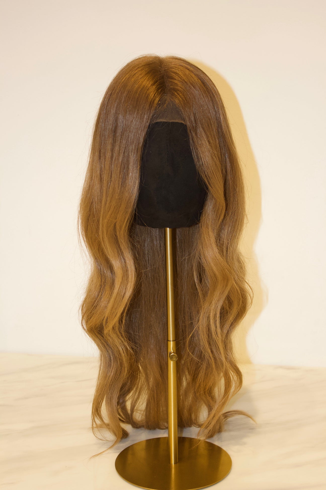 Wig Dark Blond 25″